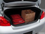  Trunk props photo